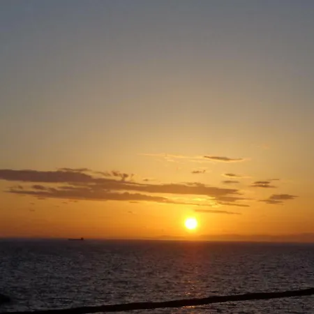 Dreamy By The Sea Apartman